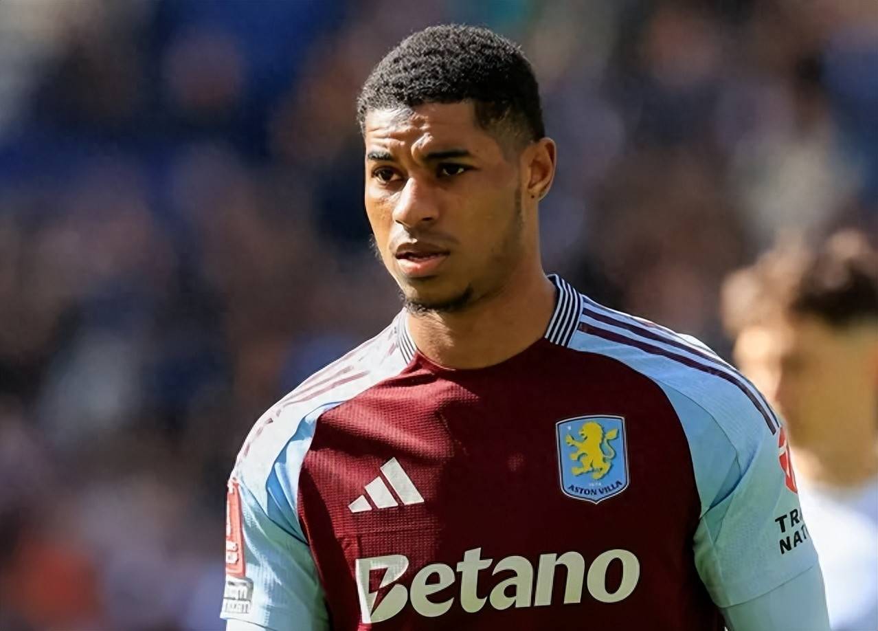 转会1+1：巴萨或租借曼联失意前锋，英超双雄或趁火打劫，法甲豪门面临挑战