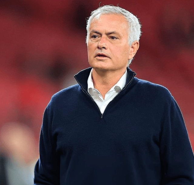 2-0!穆帅又率队完胜:本菲卡进葡杯16强,下周欧冠不拿3分=出局